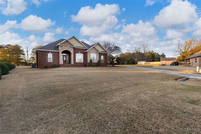 248 Anna Grace Lane, Wetumpka, AL 36092