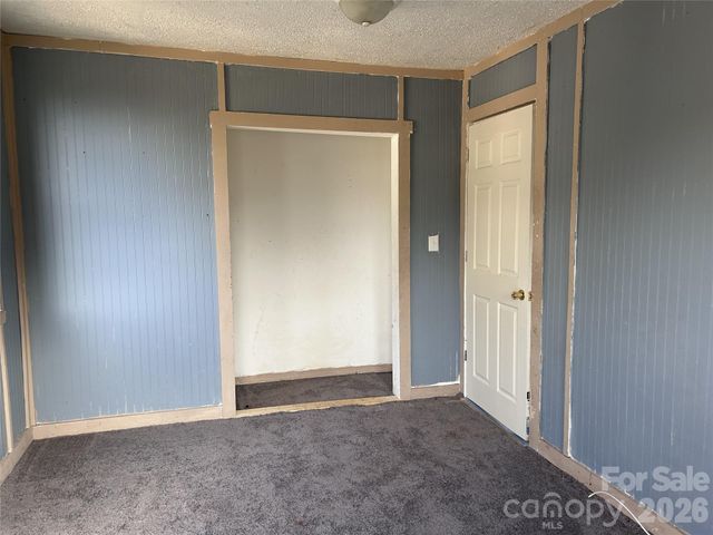 1409 Laboratory Road, Lincolnton, NC 28092