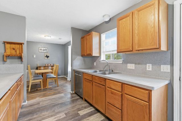 17001 Valley Lane, Conroe, TX 77306