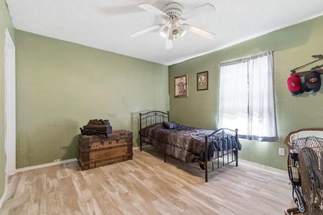 17001 Valley Lane, Conroe, TX 77306