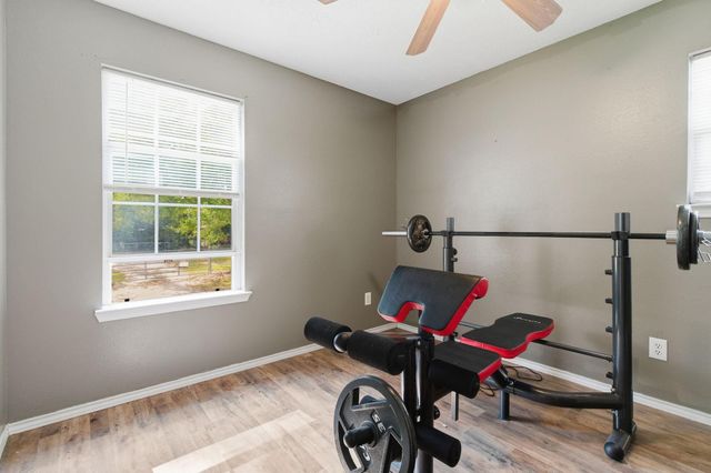 17001 Valley Lane, Conroe, TX 77306