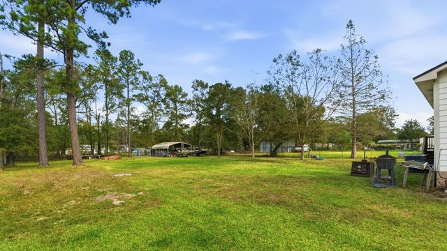 17001 Valley Lane, Conroe, TX 77306