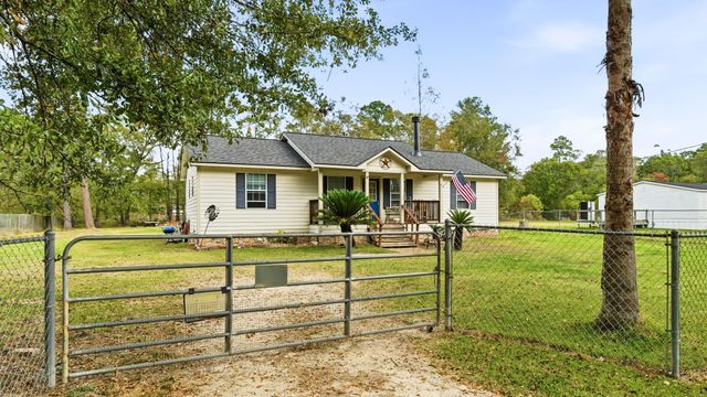 17001 Valley Lane, Conroe, TX 77306