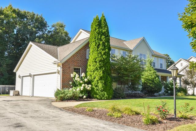 N52W17267 Ridgewood DRIVE, Menomonee Falls, WI 53051