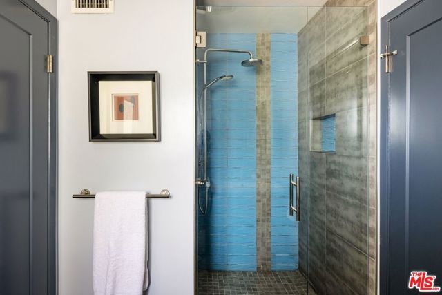 4910 Abbeyville Avenue, Woodland Hills (los Angeles), CA 91364