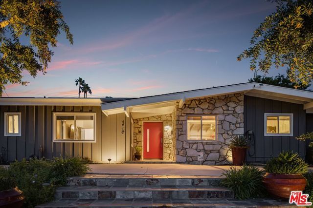 4910 Abbeyville Avenue, Woodland Hills (los Angeles), CA 91364