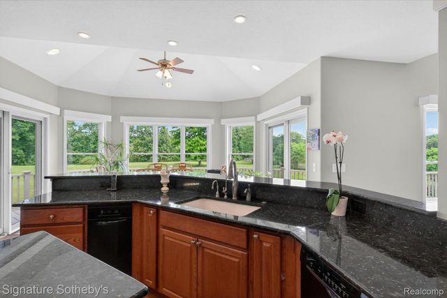 12700 Shaffer Road, Springfield Charter Township, MI 48350