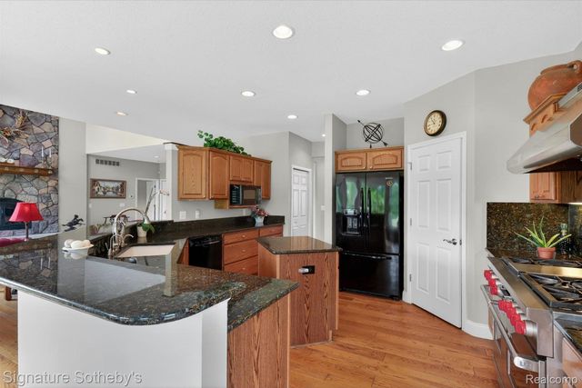 12700 Shaffer Road, Springfield Charter Township, MI 48350