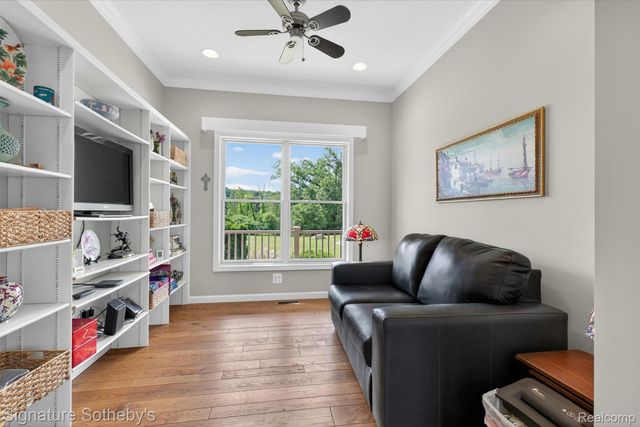 12700 Shaffer Road, Springfield Charter Township, MI 48350