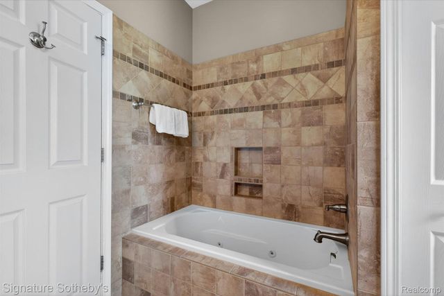 12700 Shaffer Road, Springfield Charter Township, MI 48350