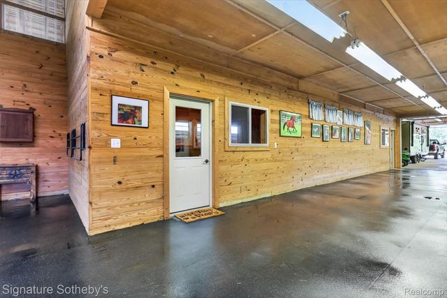 12700 Shaffer Road, Springfield Charter Township, MI 48350