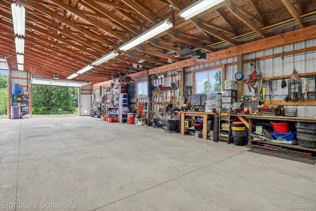 12700 Shaffer Road, Springfield Charter Township, MI 48350