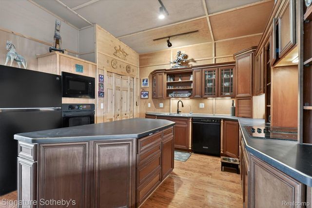 12700 Shaffer Road, Springfield Charter Township, MI 48350