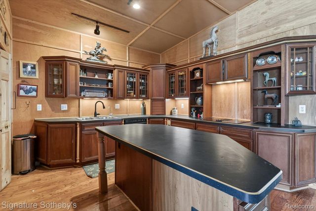 12700 Shaffer Road, Springfield Charter Township, MI 48350