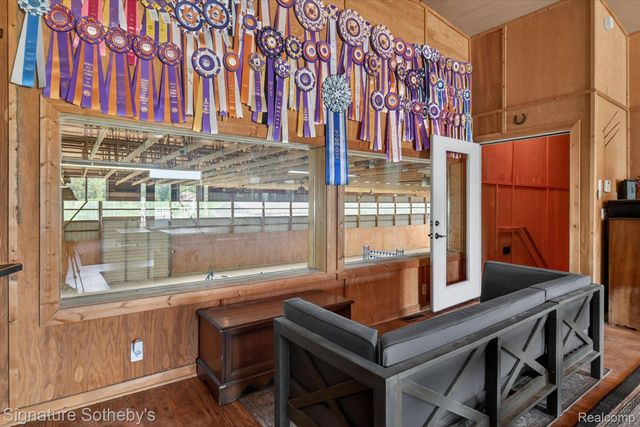 12700 Shaffer Road, Springfield Charter Township, MI 48350