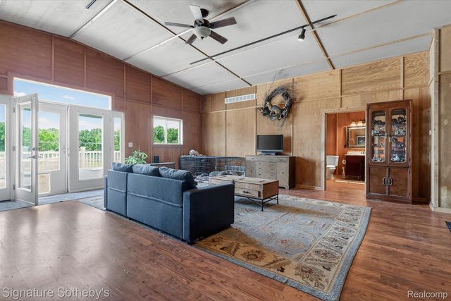 12700 Shaffer Road, Springfield Charter Township, MI 48350