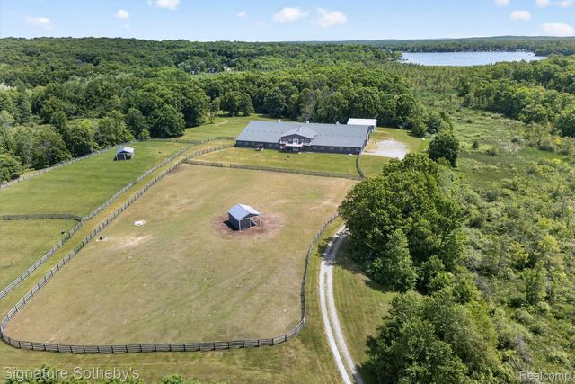 12700 Shaffer Road, Springfield Charter Township, MI 48350