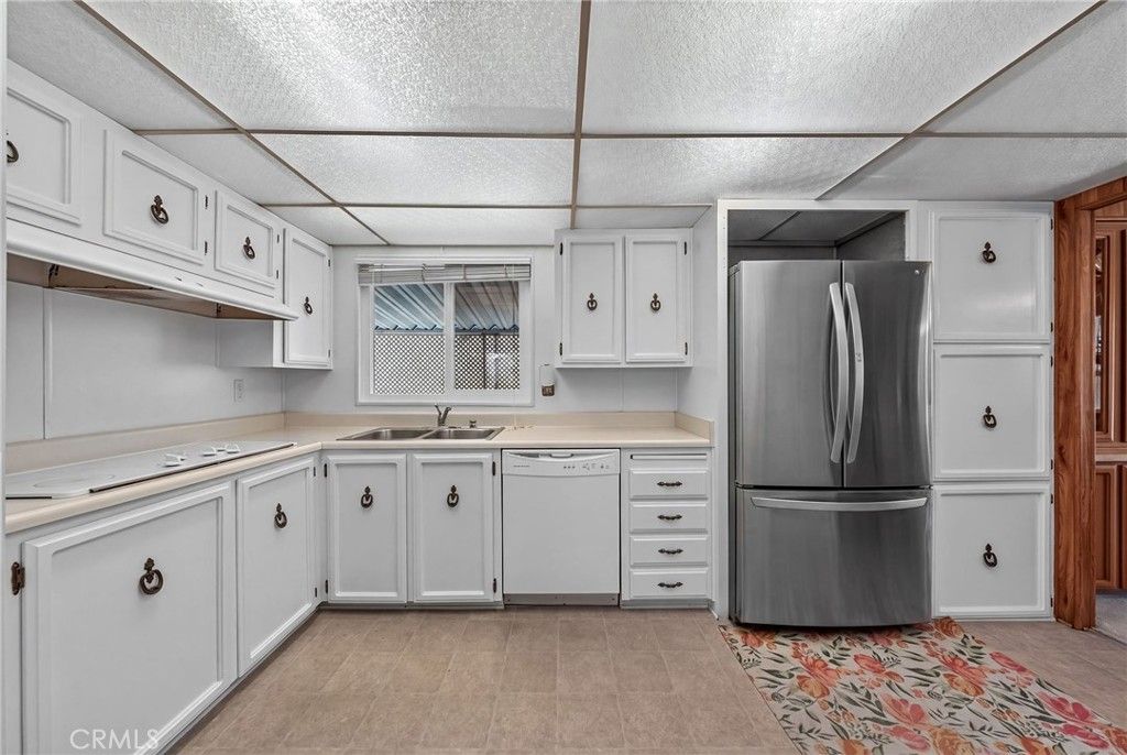 Image 12 of property listing at 28610 Via Arboleda, Murrieta, CA 92563