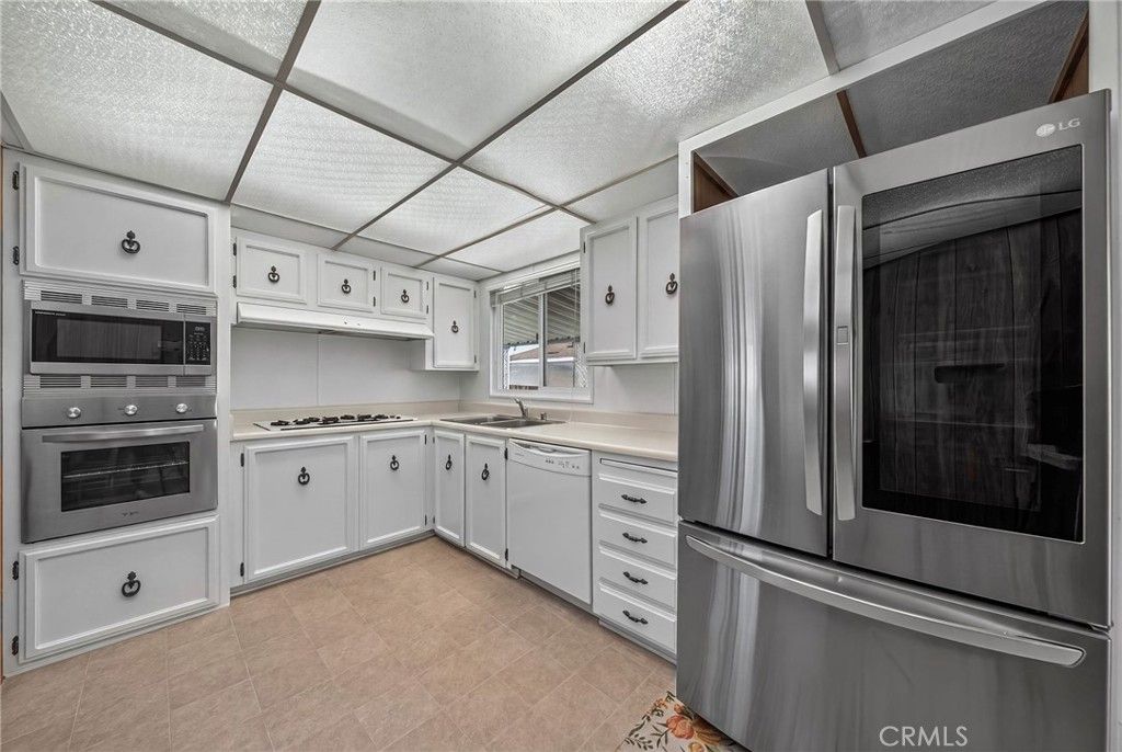 Image 13 of property listing at 28610 Via Arboleda, Murrieta, CA 92563