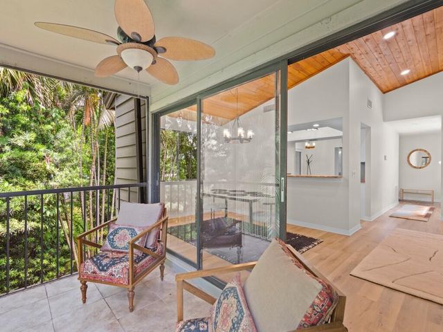 2125 PINE CREEK Boulevard 205, Vero Beach, FL 32966