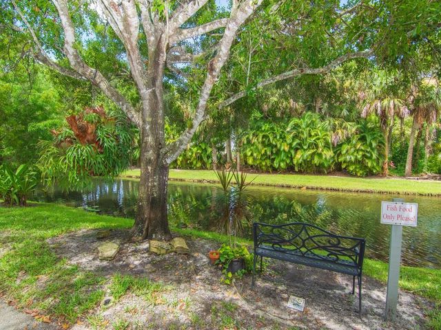 2125 PINE CREEK Boulevard 205, Vero Beach, FL 32966