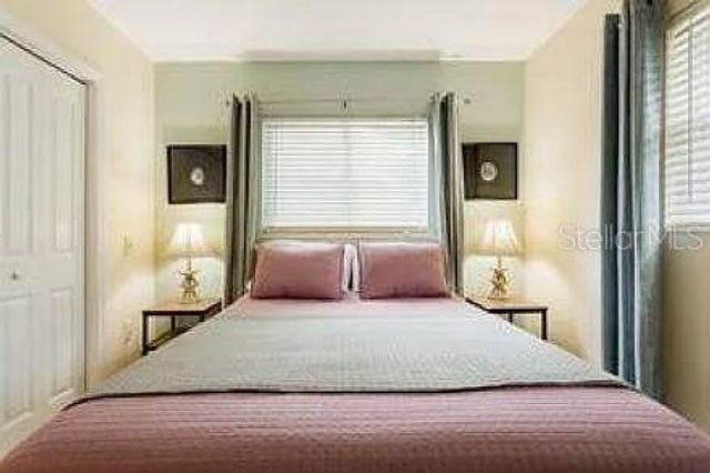 210 57TH STREET W, Bradenton, FL 34209