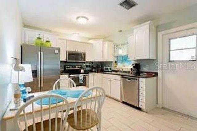 210 57TH STREET W, Bradenton, FL 34209