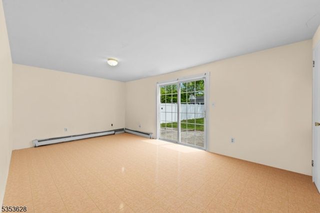 911 Plainfield Ave, Plainfield City, NJ 07060