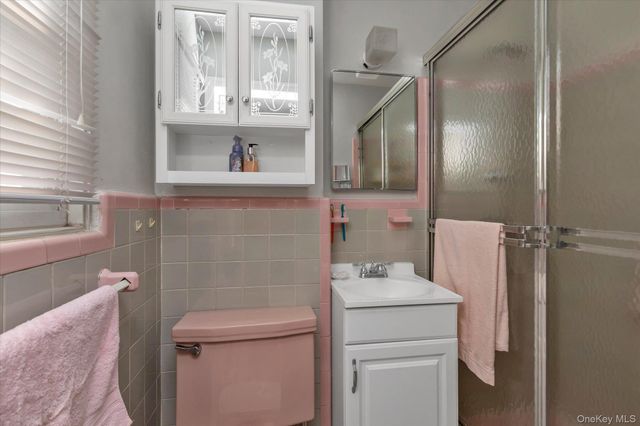 154 S Brush Drive, Valley Stream, NY 11581