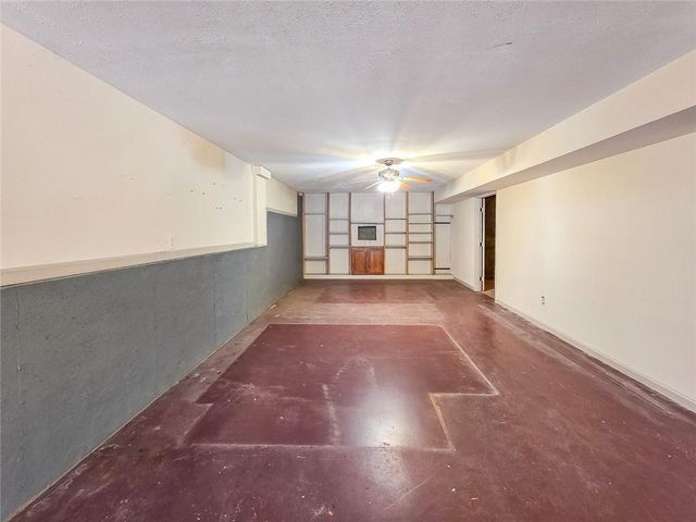 1236 Oakwood Place, Loganville, GA 30052