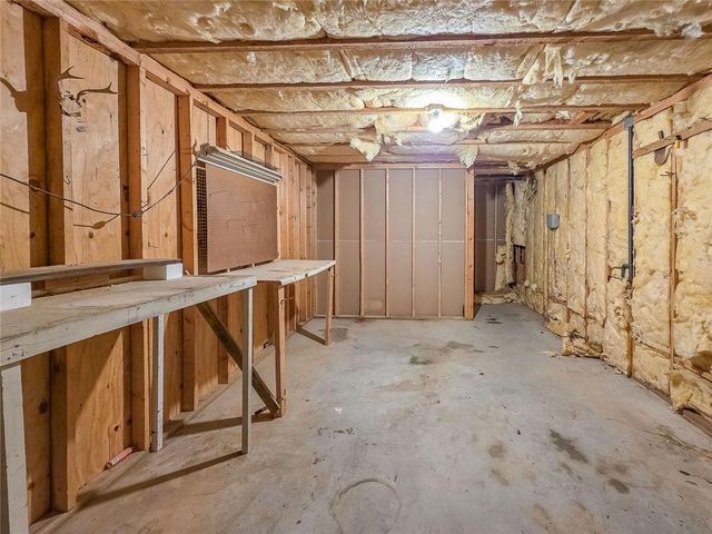 1236 Oakwood Place, Loganville, GA 30052