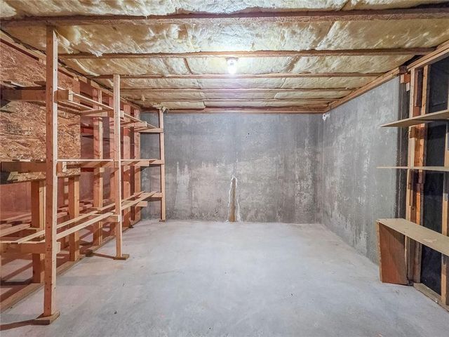 1236 Oakwood Place, Loganville, GA 30052