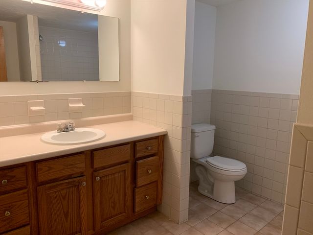 2366 Commonwealth Ave. 1-3, Newton, MA 02466