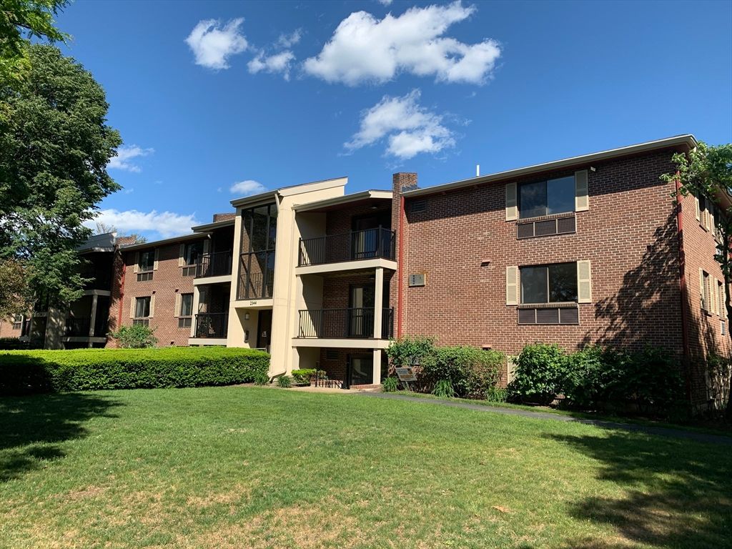 2366 Commonwealth Ave. 1-3, Newton, MA 02466