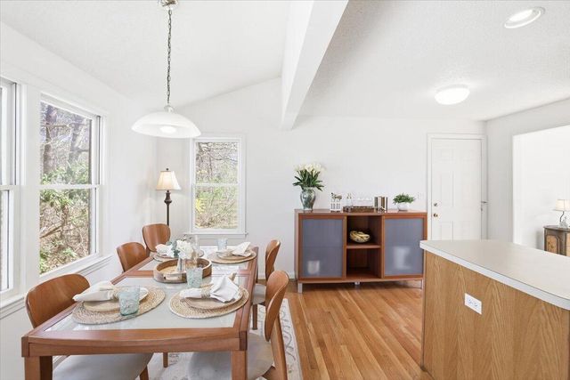 10 Skipjack Lane, Hyannis, MA 02601