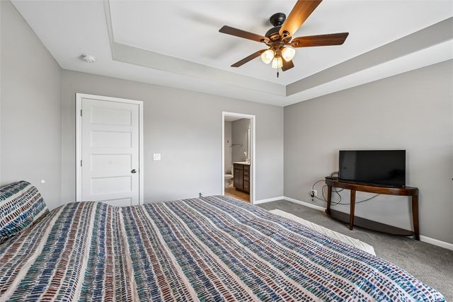 1395 Applewood Drive, Fairfax, IA 52228