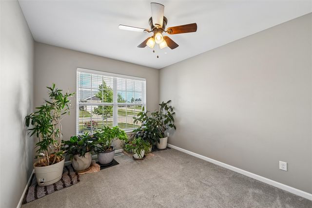 1395 Applewood Drive, Fairfax, IA 52228