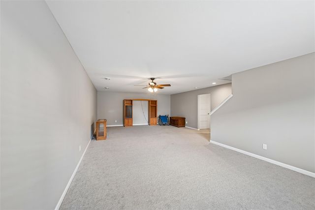 1395 Applewood Drive, Fairfax, IA 52228
