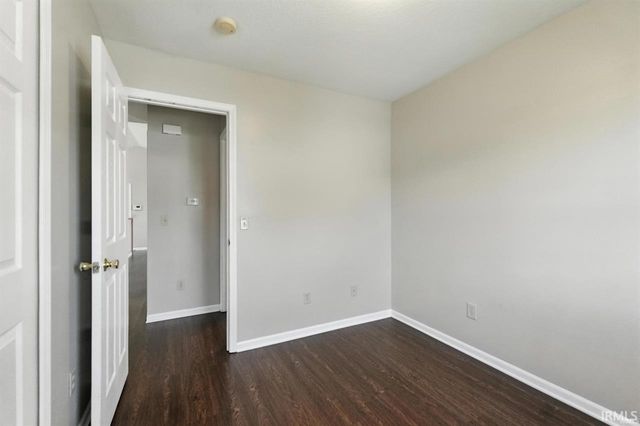 806 Deer Ridge Crossing, Auburn, IN 46706