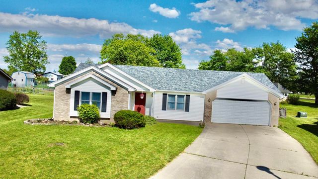 806 Deer Ridge Crossing, Auburn, IN 46706