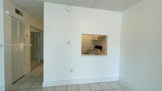 271 NW 177th St B-104, Miami Gardens, FL 33169