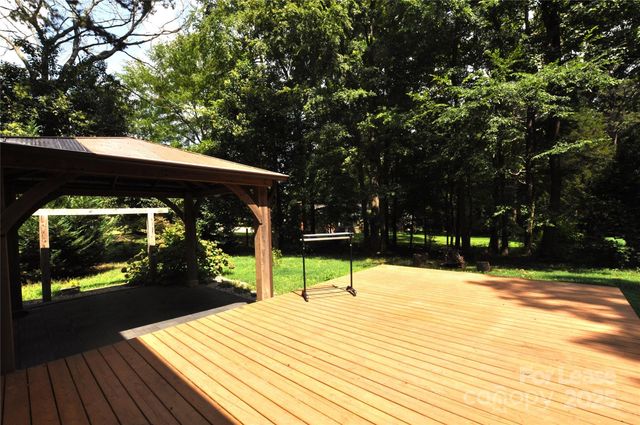 1710 Kimway Court, Matthews, NC 28105