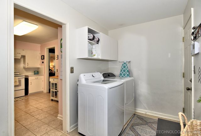 2803 S Gary Place, Tulsa, OK 74114