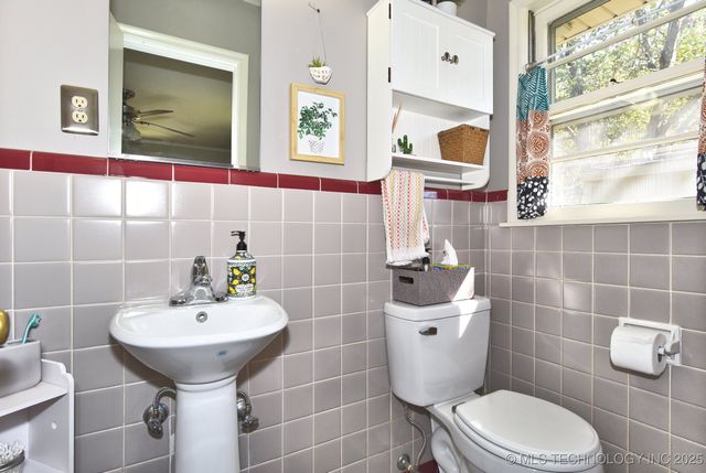 2803 S Gary Place, Tulsa, OK 74114