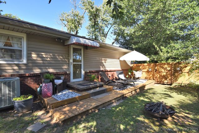 2803 S Gary Place, Tulsa, OK 74114