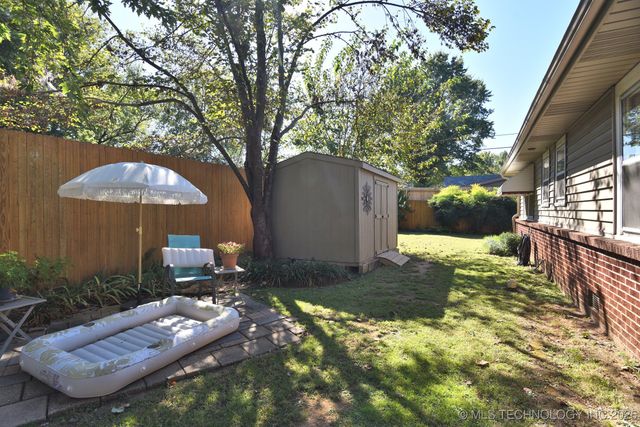 2803 S Gary Place, Tulsa, OK 74114