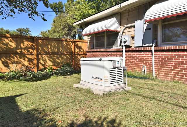 2803 S Gary Place, Tulsa, OK 74114