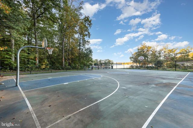 105 CHESTERFIELD CT, Locust Grove, VA 22508