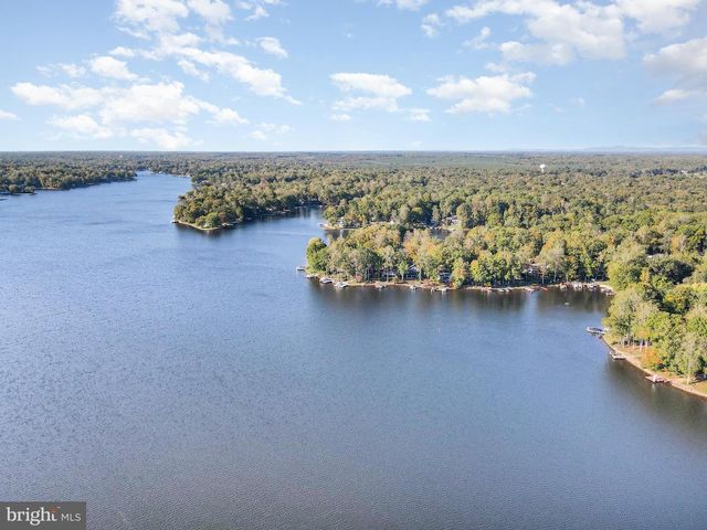 105 CHESTERFIELD CT, Locust Grove, VA 22508