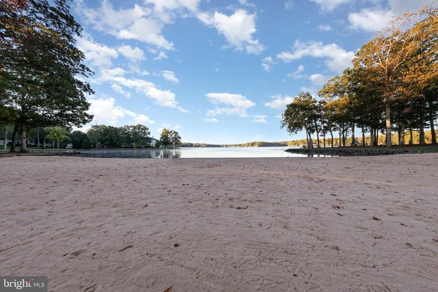 105 CHESTERFIELD CT, Locust Grove, VA 22508